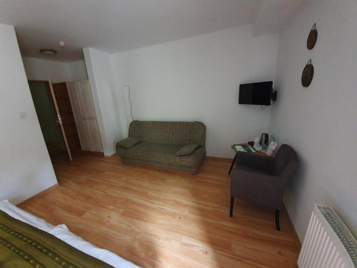 Przystanek Tlen Bed & Breakfast Екстериор снимка