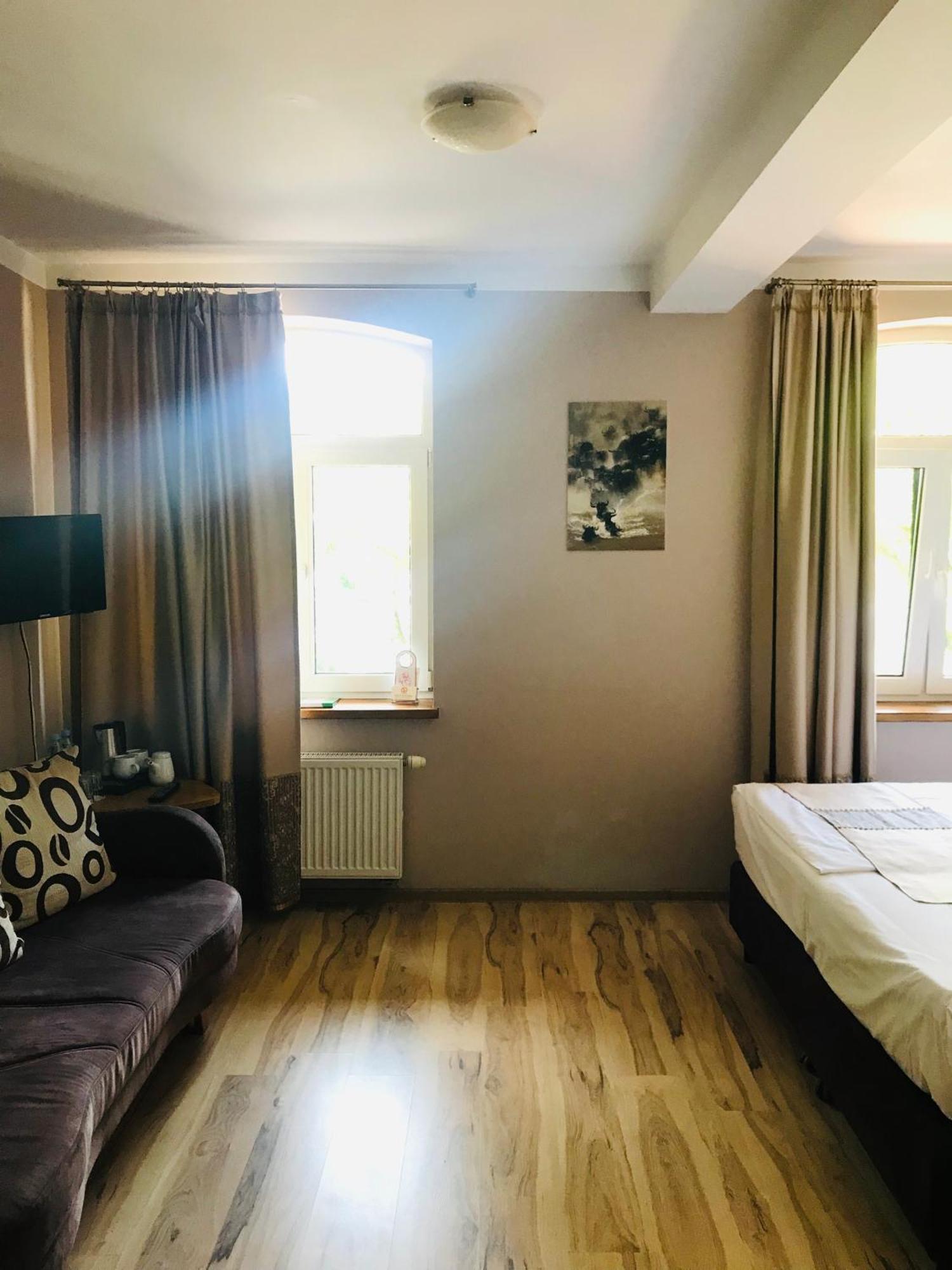 Przystanek Tlen Bed & Breakfast Екстериор снимка